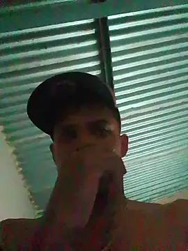 blackhot22c online show from July 20, 2026, 7:05 pm