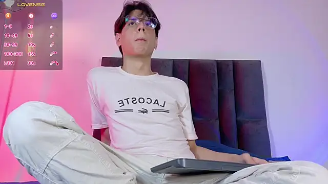 lui x dust online show from May 10, 2026, 3:32 am