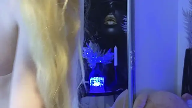 KarmaArms online show from March 12, 2026, 1:15 pm