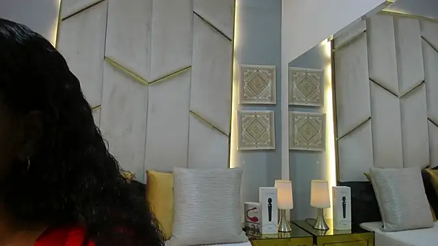 Snapshot of KarinaaCoxx chatting on April 12, 2026, 1:03 pm KarinaaCoxx online show from April 12, 2026, 1:03 pm