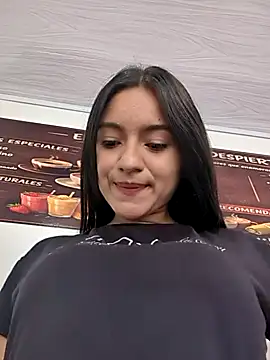 DulceCaroX online show from May 29, 2026, 1:28 pm