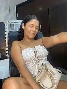 Miaafoxx   online show from March 11, 2026, 7:30 pm