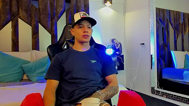 TonyPetrovjs online show from March 19, 2026, 4:34 am