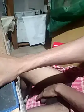 Snapshot of rajesh05s chatting on March 1, 2026, 2:55 am rajesh05s online show from March 1, 2026, 2:55 am