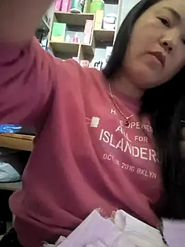 MayEva ly online show from March 4, 2026, 1:57 am