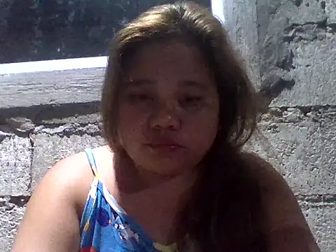 sweetlyn31 online show from July 13, 2026, 1:54 pm