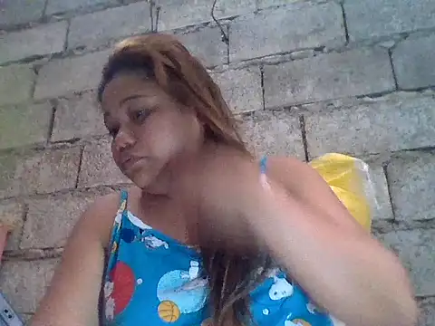 sweetlyn31 online show from August 3, 2026, 2:19 am