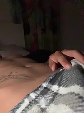 Alejandroml2 online show from April 13, 2026, 10:41 am