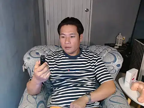 Snapshot of chatting on April 6, 2026, 12:17 pm online show from April 6, 2026, 12:17 pm