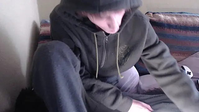 Samuel Skywalker online show from May 6, 2026, 10:52 am