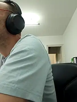 truble78 online show from July 17, 2026, 8:44 am