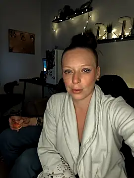 ZaramourXMrX online show from March 18, 2026, 8:53 pm