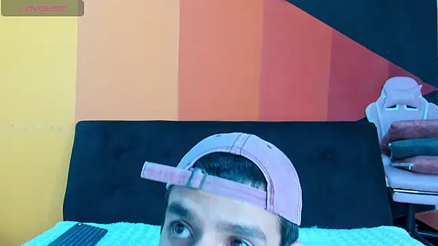 Snapshot of Anghell_BC chatting on February 26, 2026, 7:14 pm Anghell BC online show from February 26, 2026, 7:14 pm