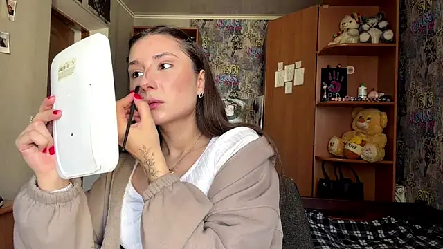 Snapshot of poly_princess chatting on April 15, 2026, 9:26 am poly princess online show from April 15, 2026, 9:26 am