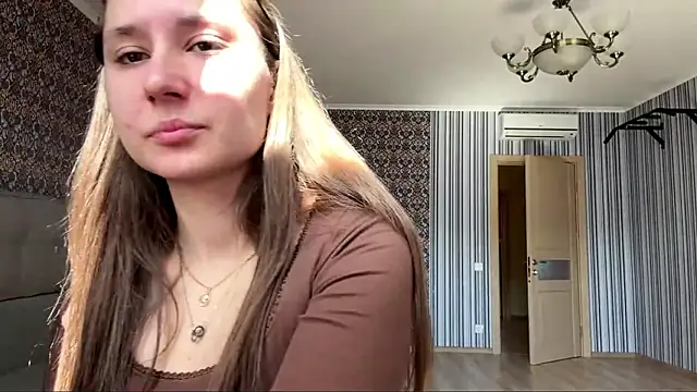 Snapshot of poly_princess chatting on March 20, 2026, 9:32 am poly princess online show from March 20, 2026, 9:32 am