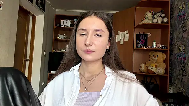 Snapshot of poly_princess chatting on April 13, 2026, 11:03 am poly princess online show from April 13, 2026, 11:03 am