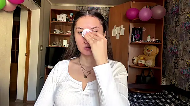 Snapshot of poly_princess chatting on March 13, 2026, 9:14 am poly princess online show from March 13, 2026, 9:14 am