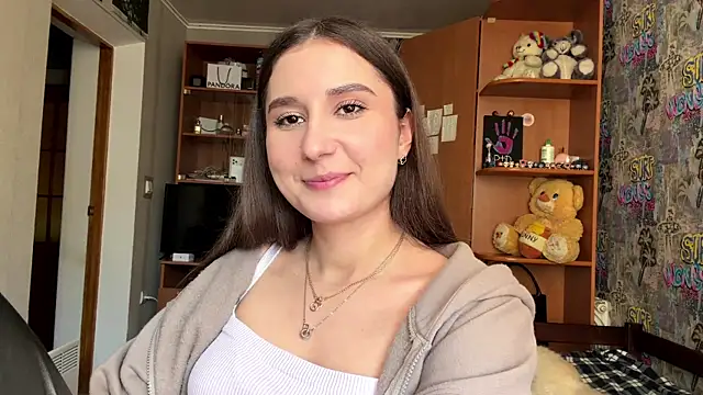 Snapshot of poly_princess chatting on April 14, 2026, 2:11 pm poly princess online show from April 14, 2026, 2:11 pm