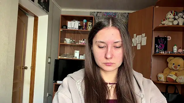 Snapshot of poly_princess chatting on March 26, 2026, 7:17 am poly princess online show from March 26, 2026, 7:17 am