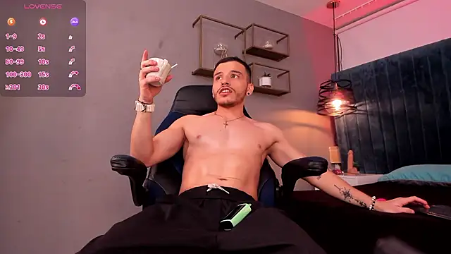 Snapshot of liam_es chatting on February 27, 2026, 2:01 am liam es online show from February 27, 2026, 2:01 am