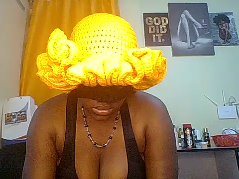 Snapshot of papayeka chatting on February 23, 2026, 5:09 am papayeka online show from February 23, 2026, 5:09 am