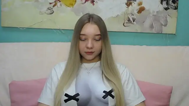 Snapshot of MilanaSiia chatting on April 5, 2026, 4:52 am MilanaSiia online show from April 5, 2026, 4:52 am