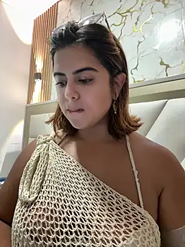 Lilithgomez  online show from April 17, 2026, 12:35 am