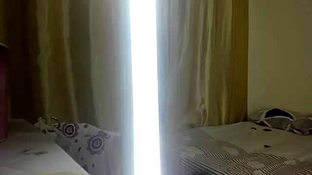 Snapshot of merijaslin chatting on June 11, 2026, 12:32 am merijaslin online show from June 11, 2026, 12:32 am