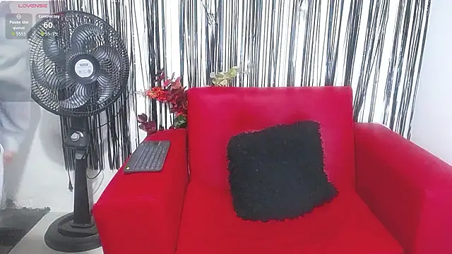 Snapshot of mailyn_pym chatting on March 13, 2026, 11:59 am mailyn pym online show from March 13, 2026, 11:59 am