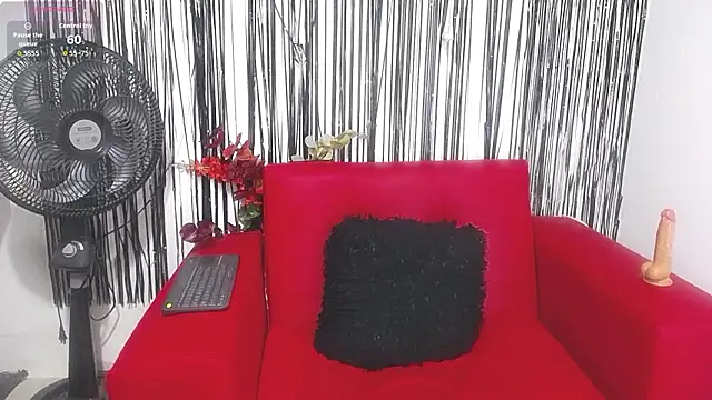 Snapshot of mailyn_pym chatting on March 7, 2026, 11:59 am mailyn pym online show from March 7, 2026, 11:59 am