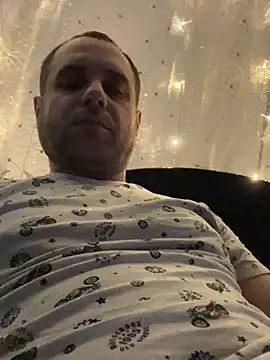 Snapshot of LaBuBupara chatting on February 25, 2026, 7:25 pm LaBuBupara online show from February 25, 2026, 7:25 pm