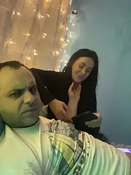 Snapshot of LaBuBupara chatting on February 20, 2026, 8:33 pm LaBuBupara online show from February 20, 2026, 8:33 pm