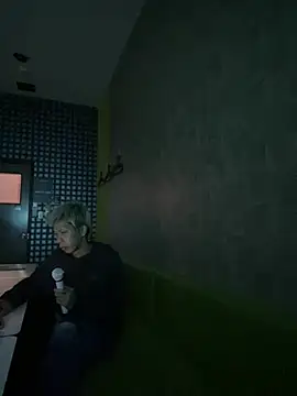 Yumemiru-k online show from June 10, 2026, 3:52 am