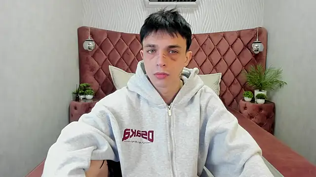 ClarkBev online show from April 15, 2026, 6:19 am