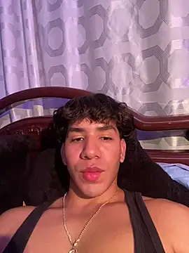 Alejandrososas online show from February 22, 2026, 10:22 pm
