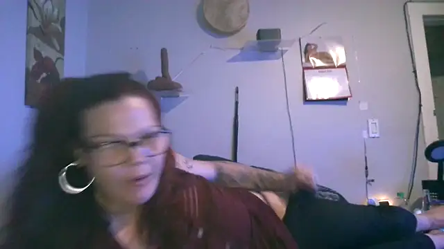 Sexymilf6992 online show from August 6, 2026, 1:00 am
