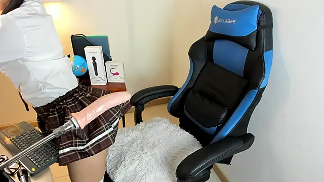 Valecute  online show from April 2, 2026, 8:26 pm