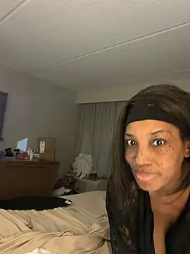 itzcandy online show from April 25, 2026, 2:36 am