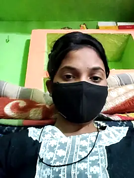 Cute aroshi online show from March 3, 2026, 10:11 am