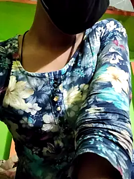 Cute aroshi online show from April 16, 2026, 1:50 am