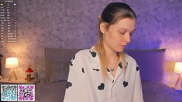 Snapshot of CleopatraHabibi chatting on May 30, 2026, 7:47 am CleopatraHabibi online show from May 30, 2026, 7:47 am