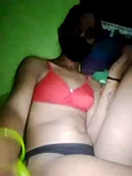 wifedesi7050 online show from April 10, 2026, 5:09 pm