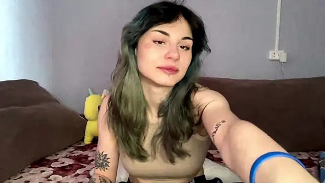 Emmibrilson online show from March 2, 2026, 10:33 am