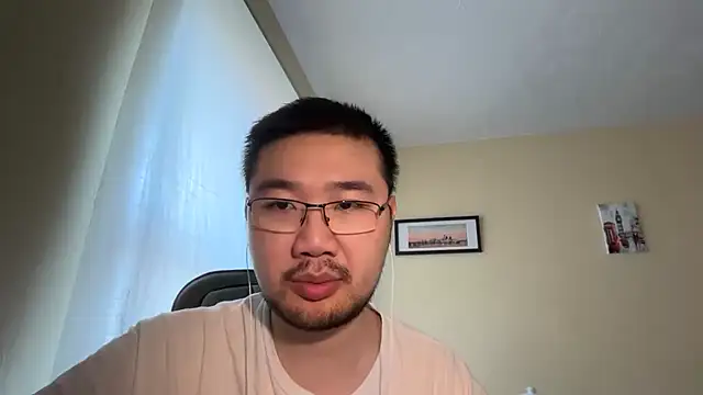 jasonryu2025 online show from April 21, 2026, 9:49 am