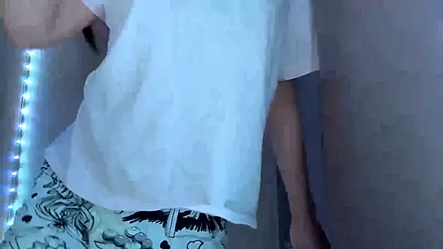 Snapshot of MeiMoon chatting on February 26, 2026, 1:00 pm MeiMoon online show from February 26, 2026, 1:00 pm