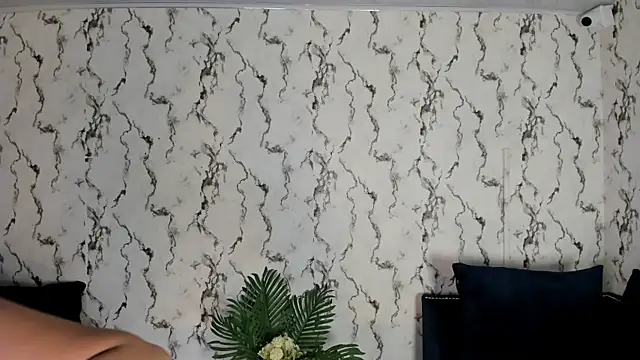 Fiorelaa  online show from July 8, 2026, 11:44 am