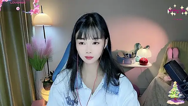 okyssa online show from May 17, 2026, 3:01 pm