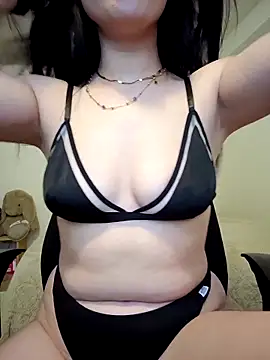 Snapshot of halii21 chatting on March 24, 2026, 8:14 am halii21 online show from March 24, 2026, 8:14 am