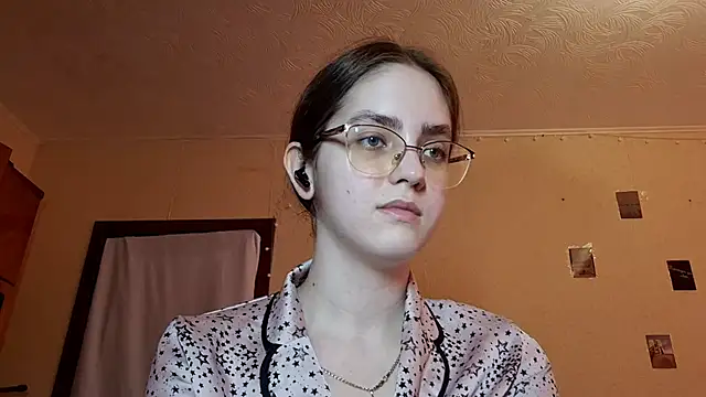 Katelemon online show from April 3, 2026, 11:16 am