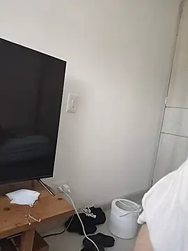 valen fetish online show from June 11, 2026, 2:36 pm
